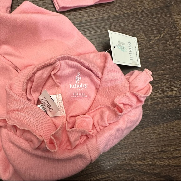 NWT Lullaby Pants 0-3 Month Pink Ruffle Baby Girl Leggings - Picture 3 of 4